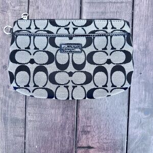 Coach Small 7x5 Canvas Black/Grey  Zipper Wristlet No Strap